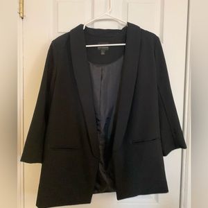 Black 3/4 sleeve blazer